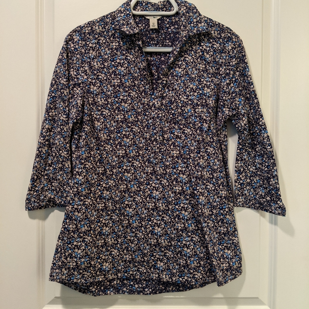 LL Bean 3/4 Sleeve Dress Shirt, XS, Purple Floral